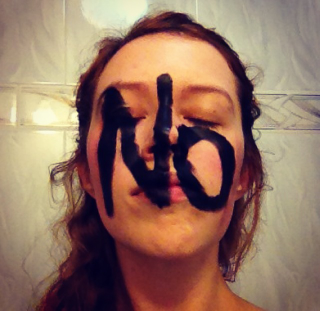 Illustration for article titled How to Do Last Minute Blackface on Halloween: A Makeup Tutorial